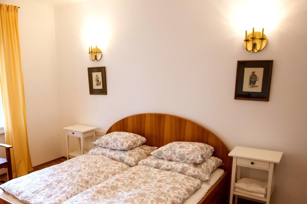 Engels Landhaus Suite Mörbisch am See Εξωτερικό φωτογραφία